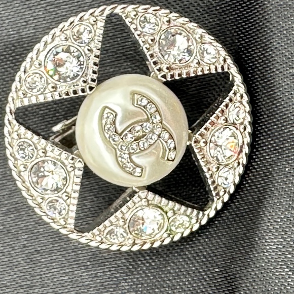 CHANEL Crystal Earrings - Picture 10 of 14